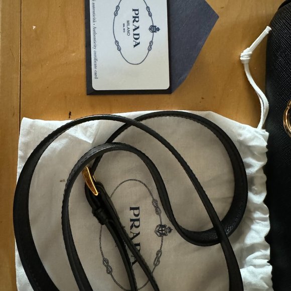 NWOT Medium PRADA galleria saffiano leather bag - Picture 7 of 8